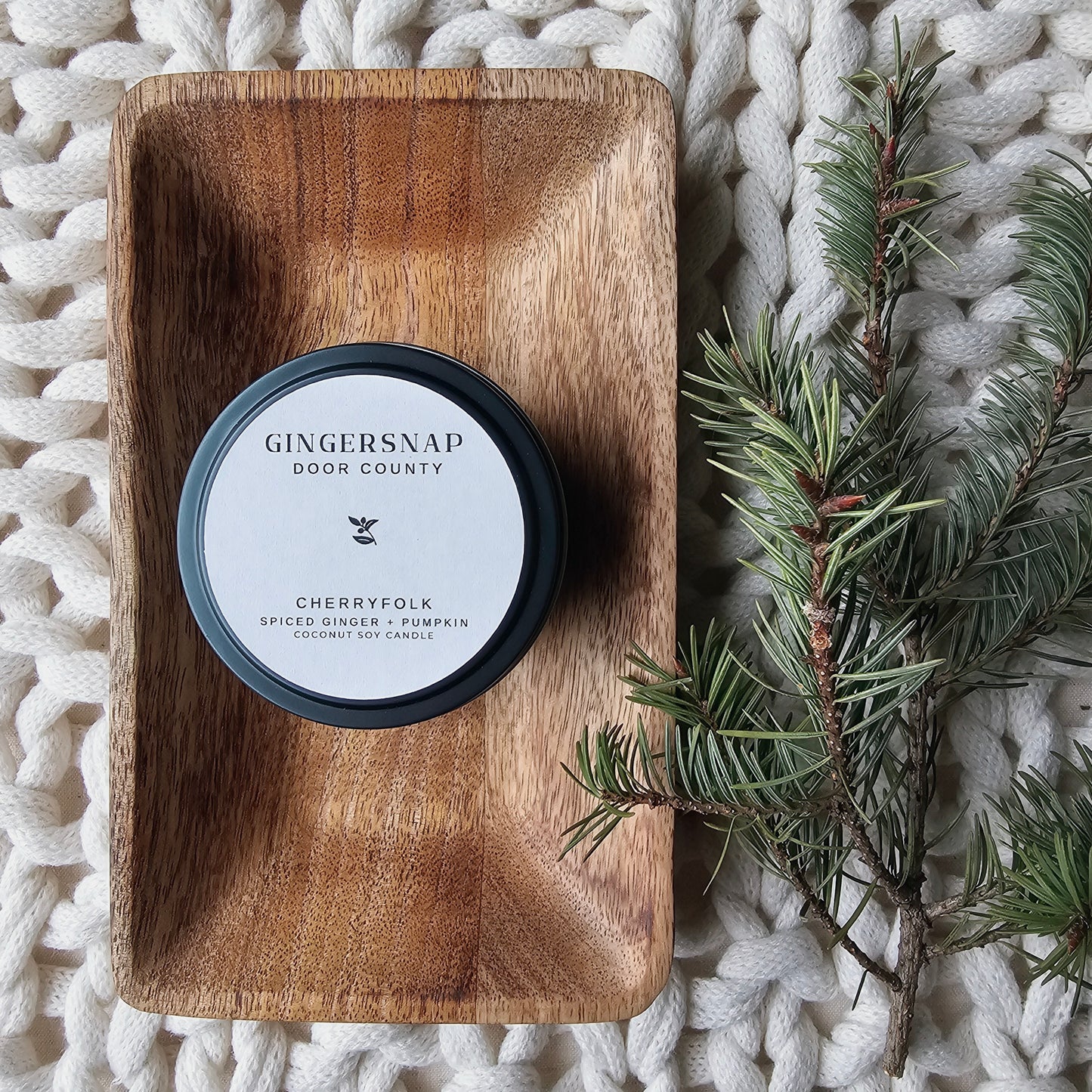 GINGERSNAP Door County 6 oz Candle in Spiced Ginger + Pumpkin