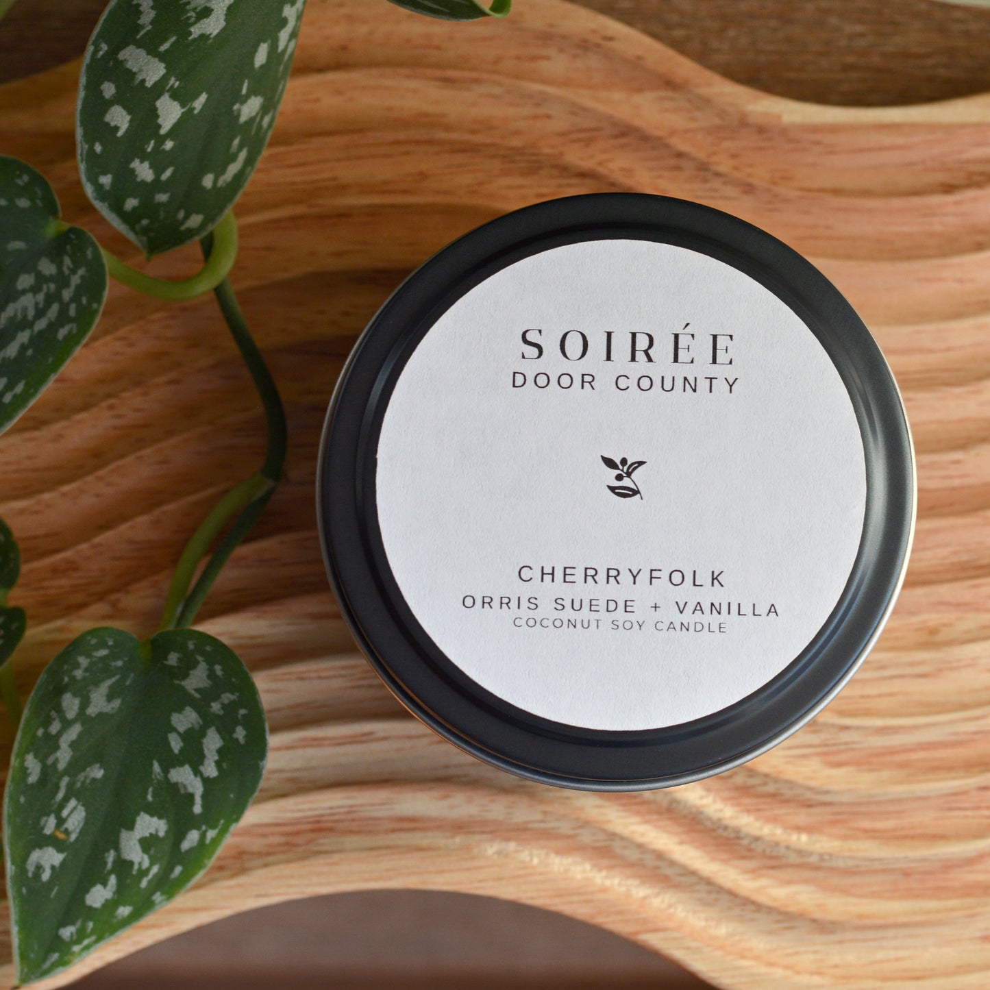 SOIRÉE Door County 6 oz Candle in Orris Suede + Vanilla