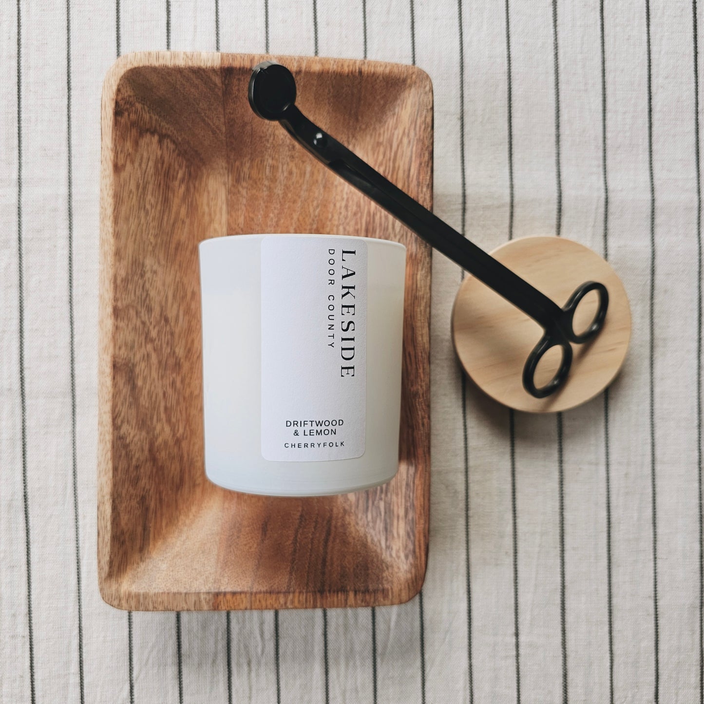 LAKESIDE Driftwood + Lemon